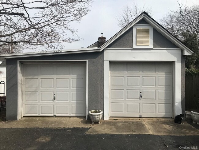 Building Photo - 40 Central Ave