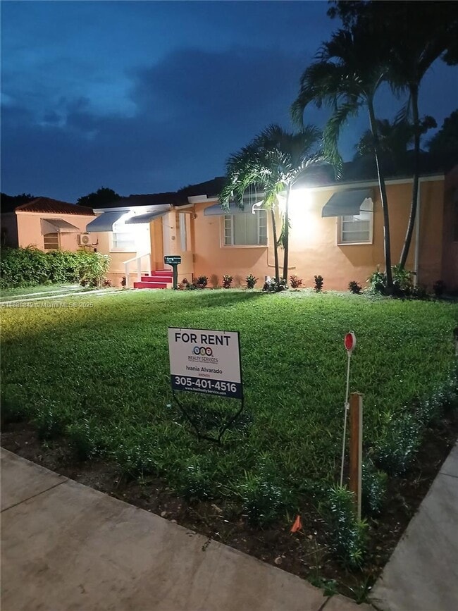 Building Photo - 1 N Melrose Dr