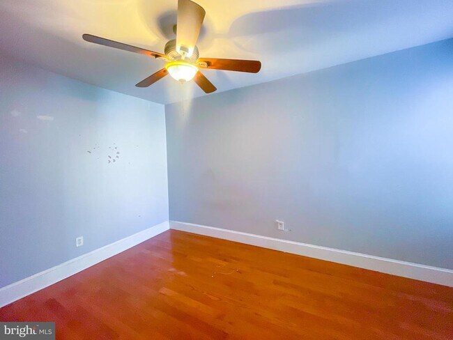 Building Photo - 2113 Mountain St