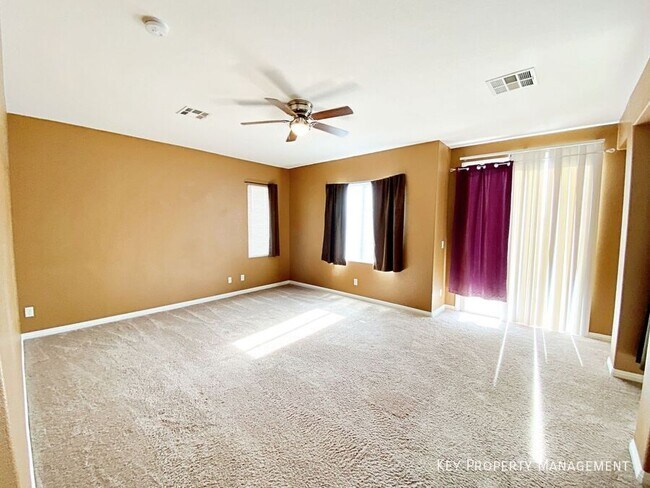 Building Photo - 9057 Spinning Wheel Ave