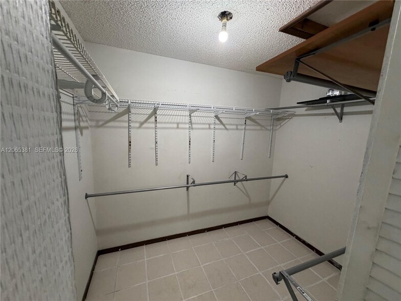 Building Photo - 3613 SW 112th Pl