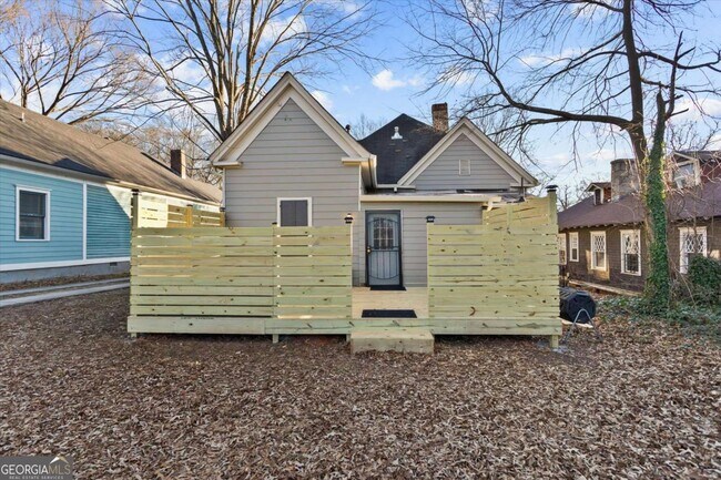 Building Photo - 867 Beecher St SW