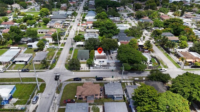 Building Photo - 5725 NW 24th Ave