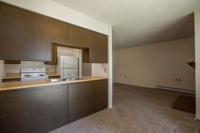 Building Photo - 512 E Monroe Dr