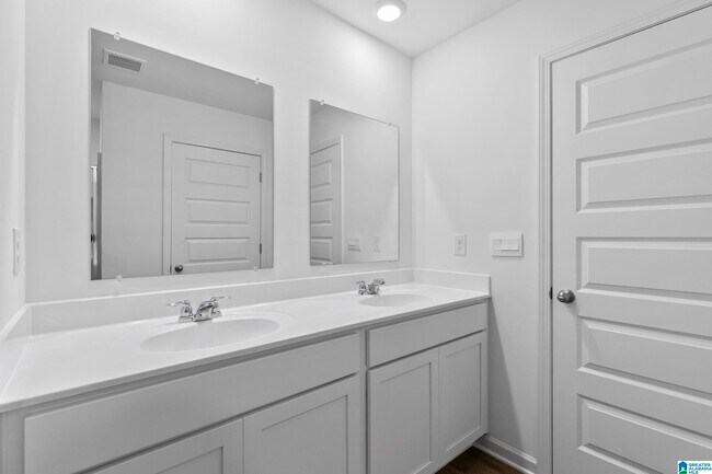 Building Photo - 341 Archers Brk Ln