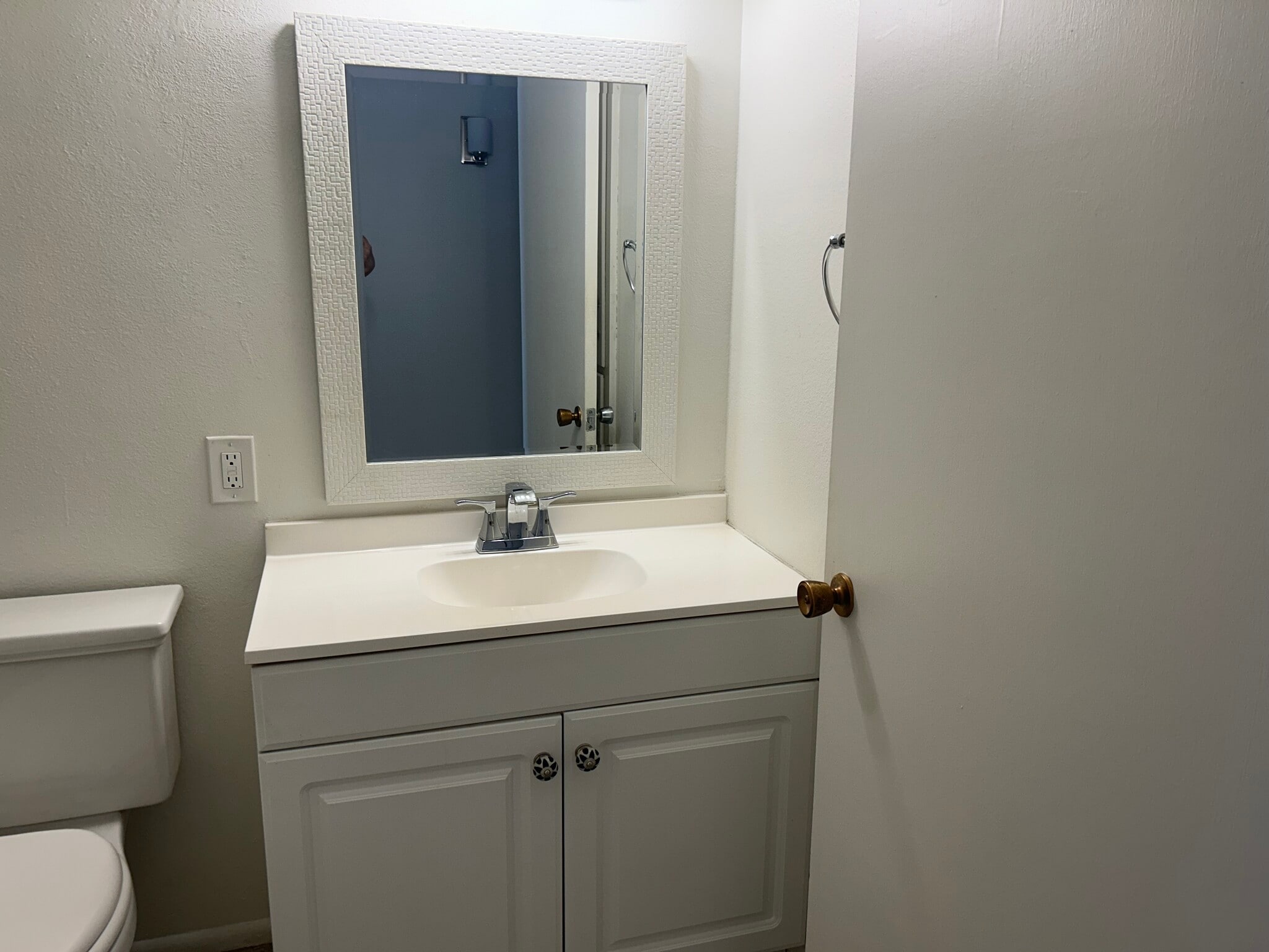 Bathroom - 10464 W Oakmont Dr