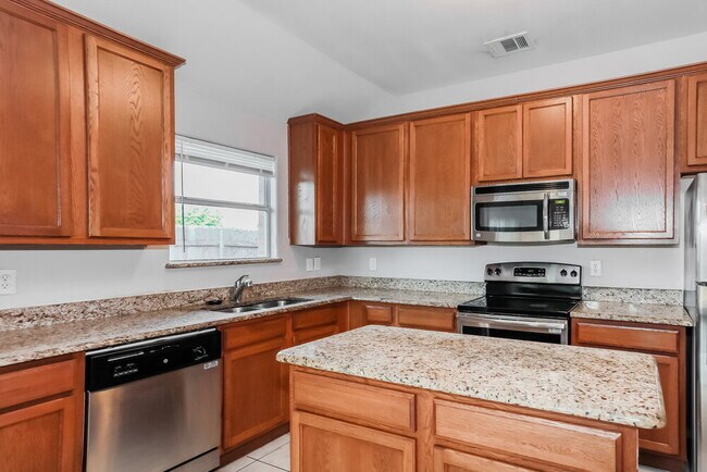 Building Photo - 12419 Pinestraw Rd