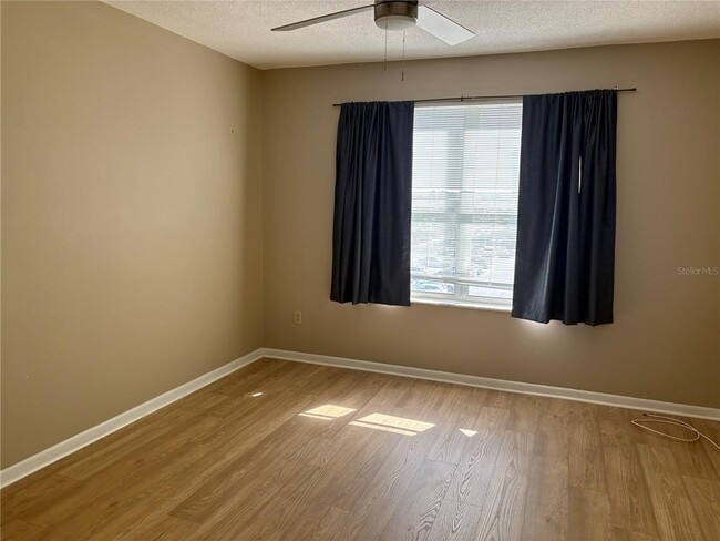 Building Photo - 5220 Brittany Dr S