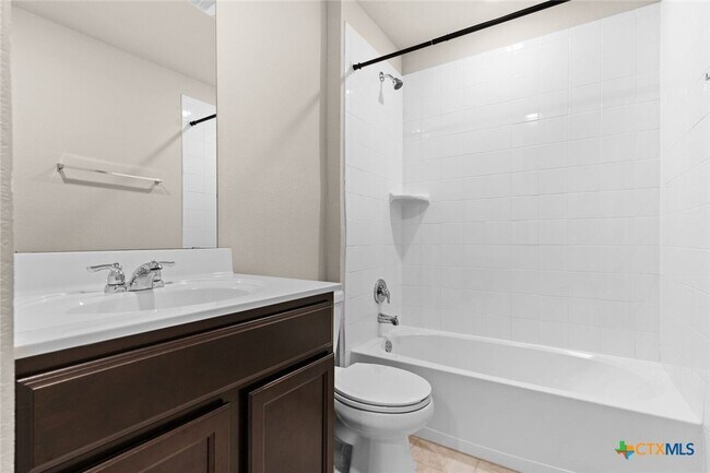 Building Photo - 4906 Karen Grn Dr