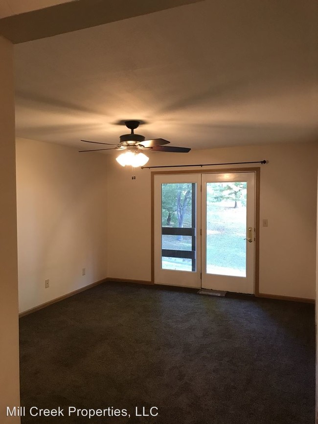 Building Photo - 508 Oakhurst Dr