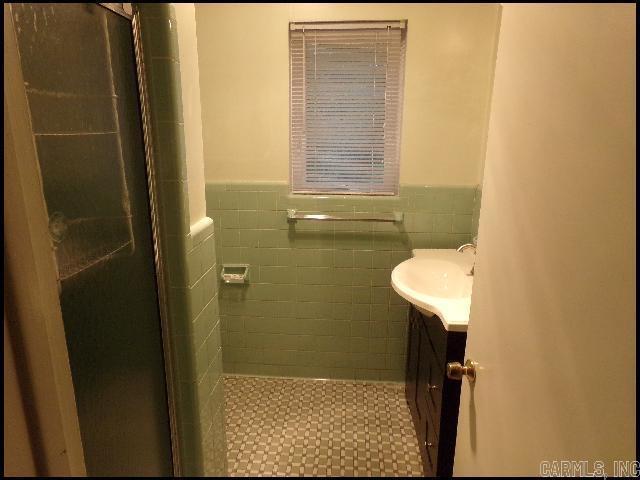 Building Photo - 4404 Greenway Dr