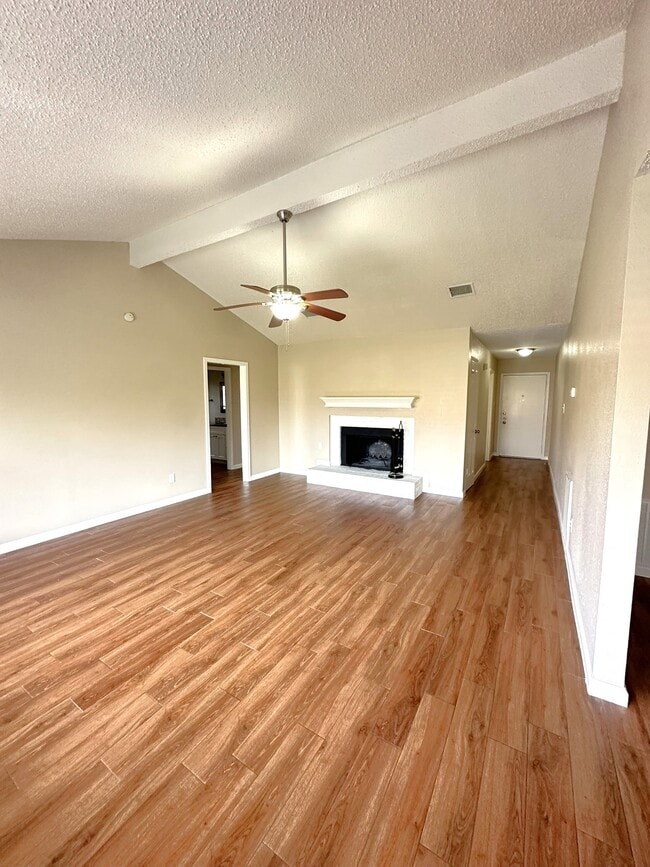 Building Photo - 22610 Leedstown Ln