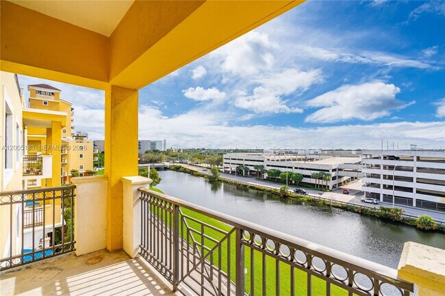 Building Photo - 8395 SW 73rd Ave