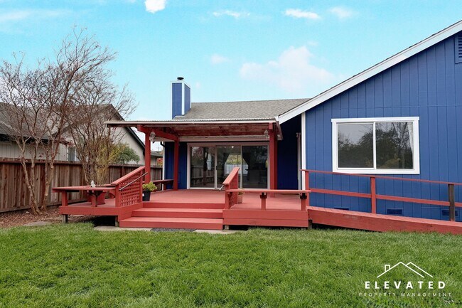 Building Photo - 2529 Buss Dr