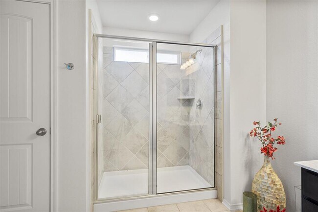 Building Photo - 1208 Ravenside Cove