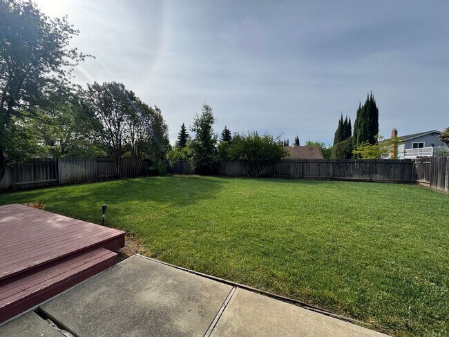 Building Photo - Coming Soon - Beautifully remodeled 5 bed/ 2.5 bath with huge backyard