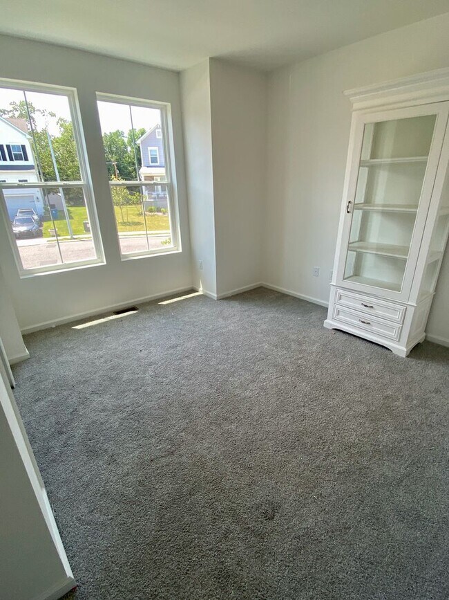 Building Photo - Brand-New Luxury Home in Howell – Move-In ...