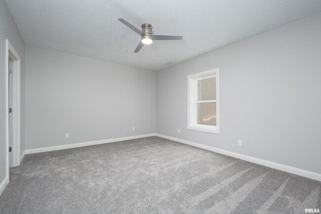 Building Photo - 5120 Pandit Dr