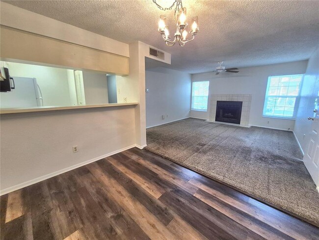 Building Photo - 3025 Bonaventure Cir