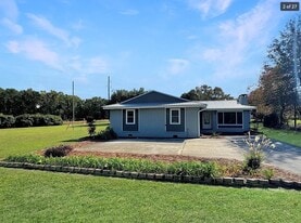 Building Photo - 1612 Vada Rd