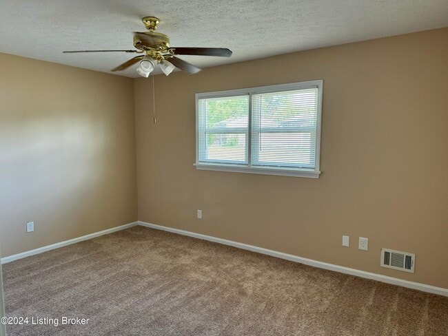 Building Photo - 8413 Cloverport Dr