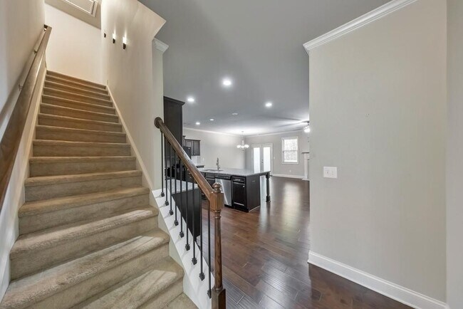 Building Photo - 342 Braemore Mill Dr