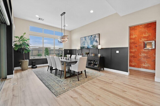 Building Photo - 6690 Interstellar St