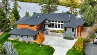 Building Photo - 229 Arbour Dr E