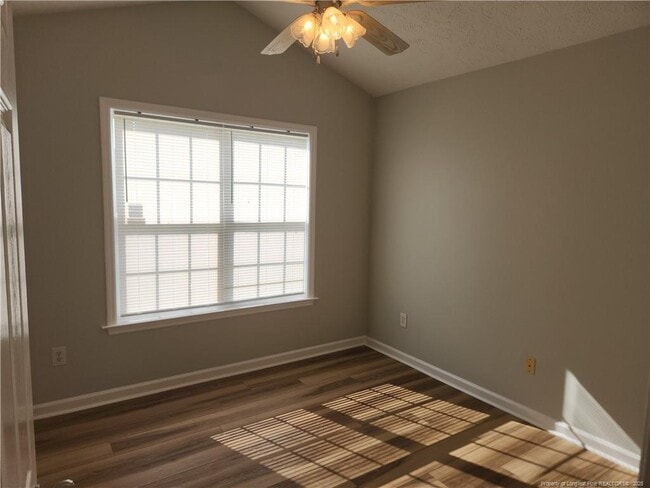 Building Photo - 2527 Cameron Woods Ln