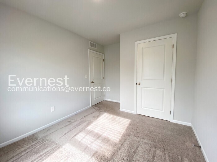 Building Photo - 4107 Olive St