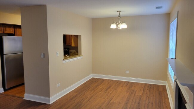 Building Photo - 15 Foxcroft Rd