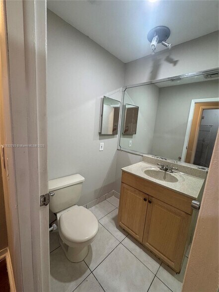 Building Photo - 834 NW 81st Way
