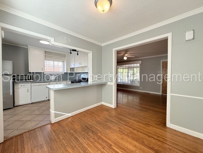 Building Photo - For Lease | University of Tulsa | Available Now!