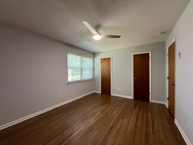 Building Photo - 1002 Willow Dr