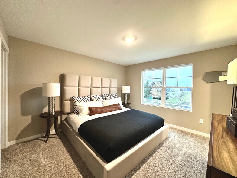 Building Photo - 2242 Barbera Dr