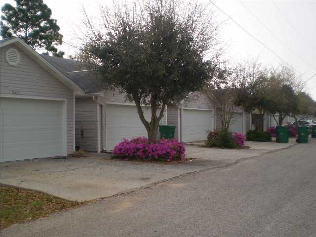 Primary Photo - 953 Tray Dr