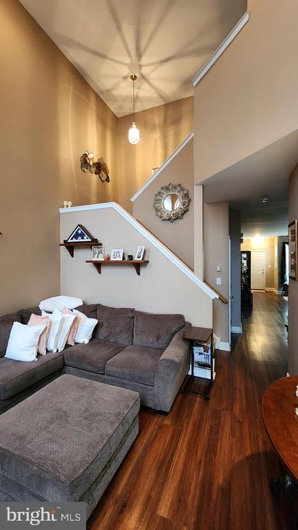 Building Photo - 168 Pennsbury Ln