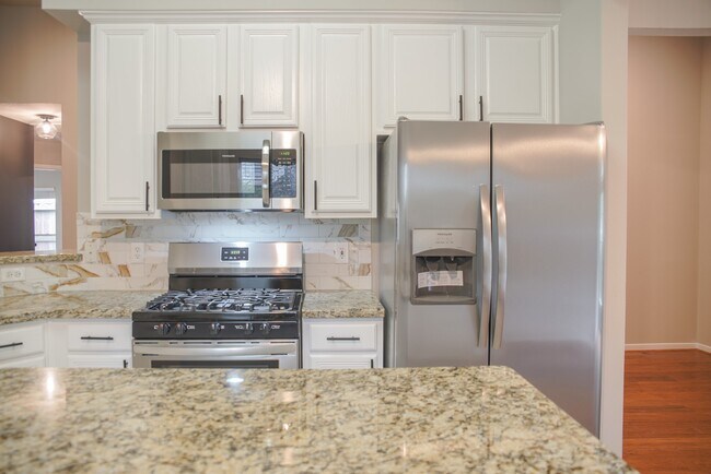 Building Photo - 91 N Willow Point Cir