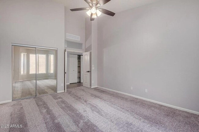 Building Photo - 7037 E Regina St