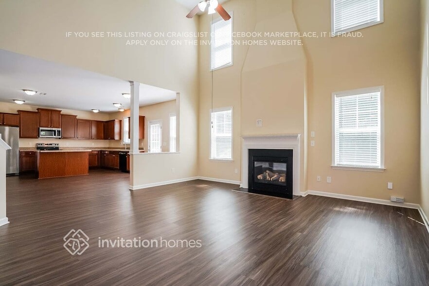 Building Photo - 5232 Sapphire Springs Dr