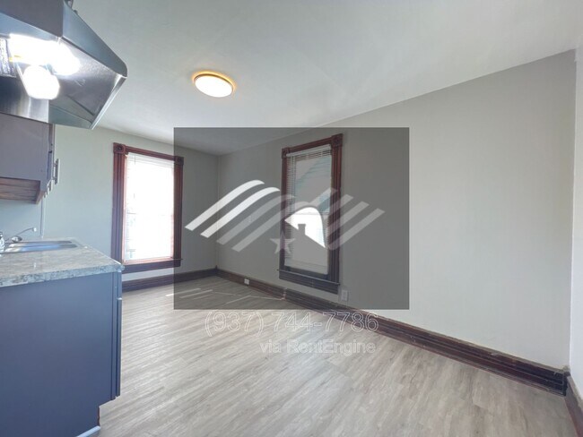 Building Photo - 224 Baltimore St