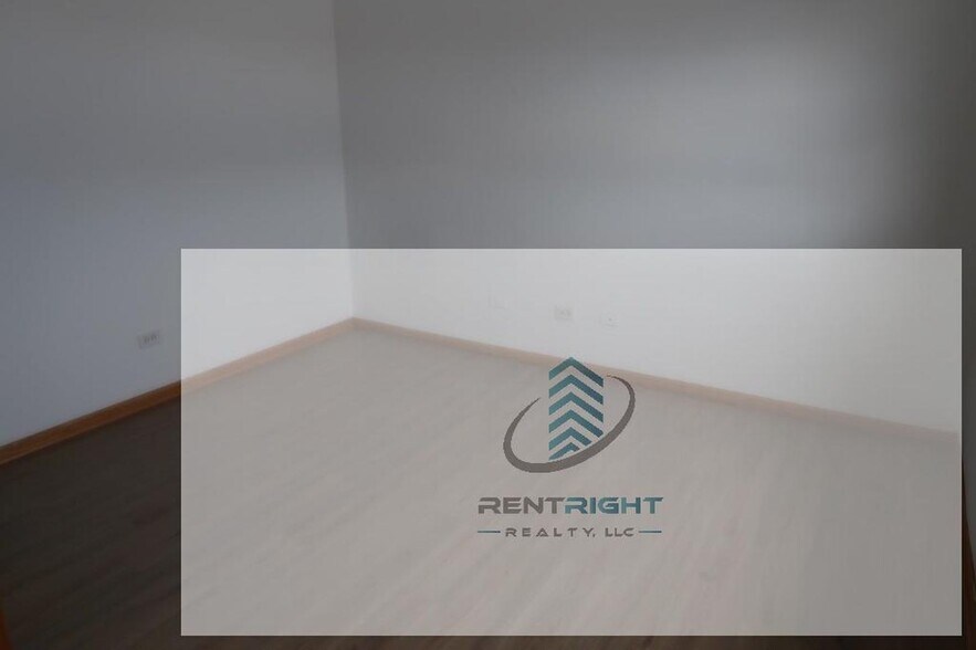 Building Photo - 1446 W Chicago Ave