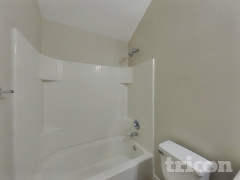 Building Photo - 12220 Hunters Crossing Ln