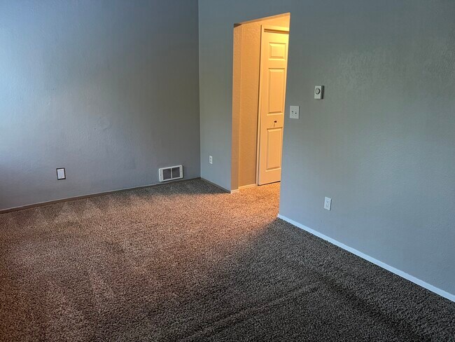 Building Photo - 500 National Ave N