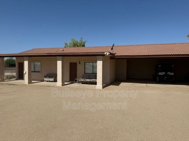 Building Photo - 1302 E Maddock Rd