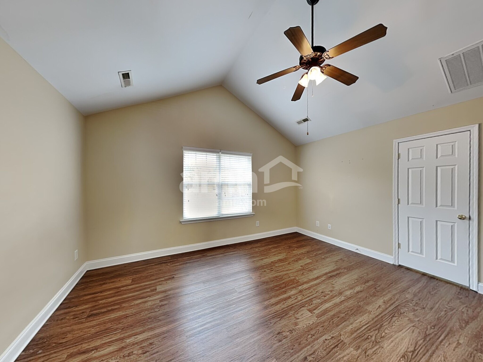 Building Photo - 7842 Jester Park Dr
