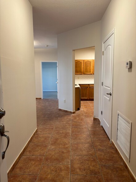 Building Photo - 4881 Cypress Woods Dr