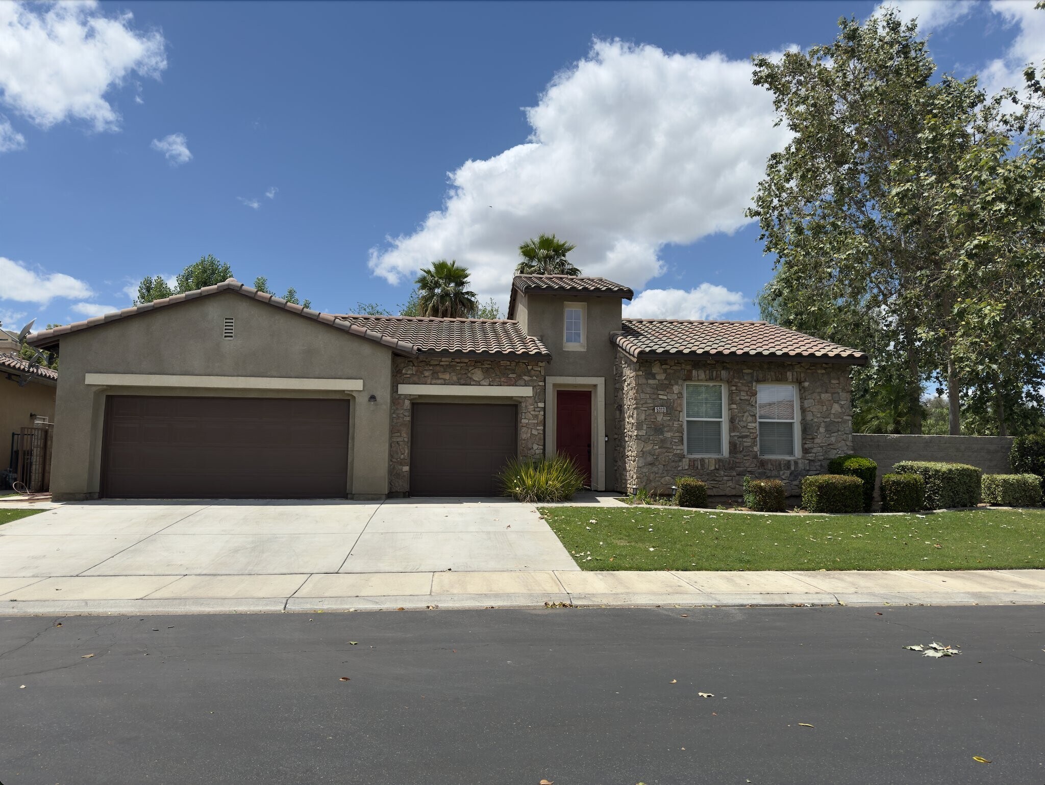 Building Photo - 5313 Pelican Hill Dr