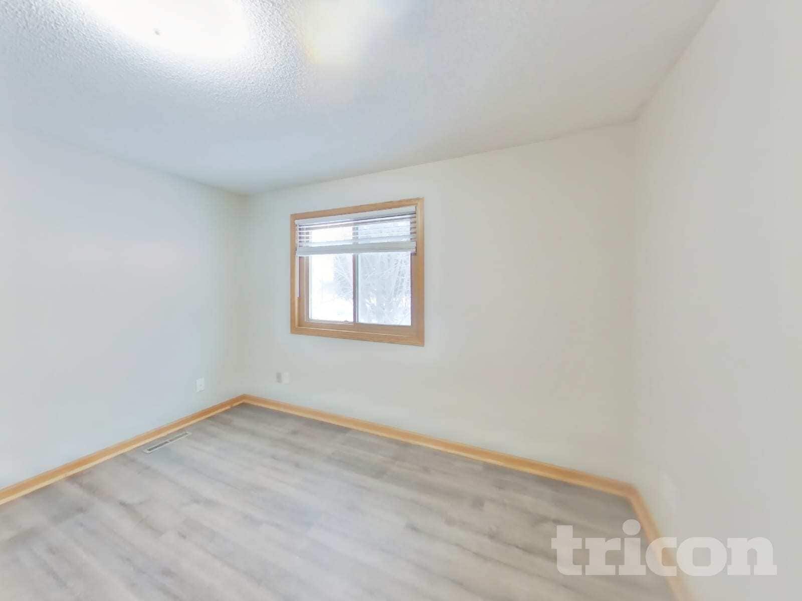 Building Photo - 4845 Orleans Ln N