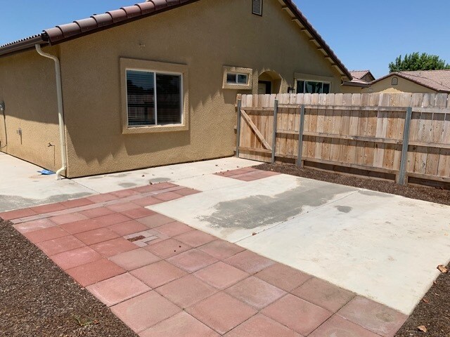 Building Photo - 244 Burrel Dr